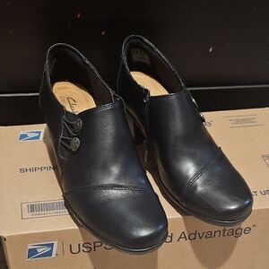 Clarks Women's Black Leather Loafers